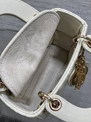 Dior mirco mini white bag size 12x10x5cm - 2
