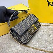 Fendi Baguette brown bag size 19×5×11cm - 5