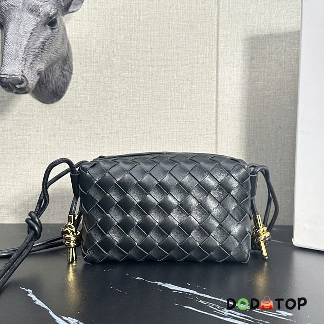 Bottega Veneta Mini Loop Camera Bag black Size 17 x 10 x 6 cm - 1