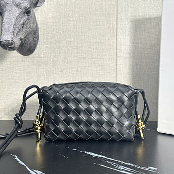 Bottega Veneta Mini Loop Camera Bag black Size 17 x 10 x 6 cm