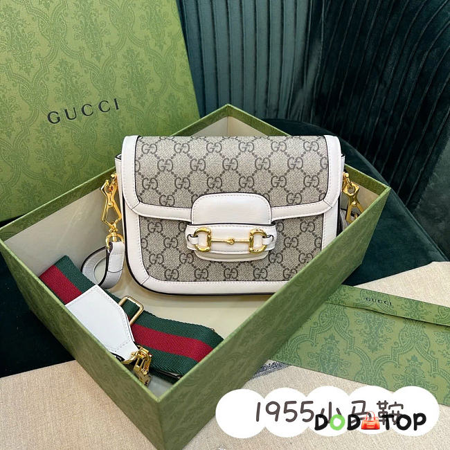 Gucci Horsebit white bag size 25x18x8cm  - 1