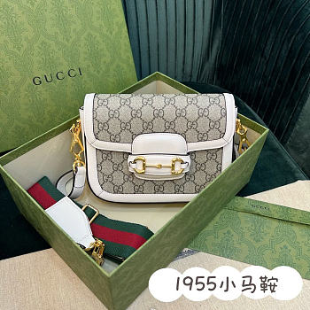 Gucci Horsebit white bag size 25x18x8cm 
