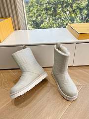 Fendi Apres Chic white FF suede low boots - 4