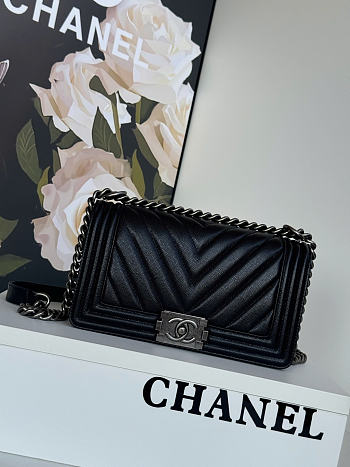 Chanel leboy caviar black size 28cm