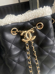 Chanel hobo black bag size 30x26x14cm - 2