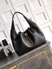 Chanel Hobo black bag size 35x12x45cm - 1