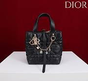 Dior Toujours black bag size 18.5 x 18.5 x 12 cm - 4