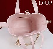 Dior Toujours pink bag size 18.5 x 18.5 x 12 cm - 4