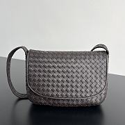 Bottega Veneta Veneto Flap Crossbody black Bag 26x18.5x5cm - 01 - 1