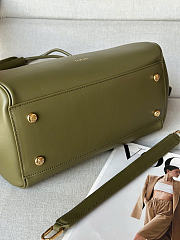 Loewe Madrid green bag size 28.5x11x23cm - 4