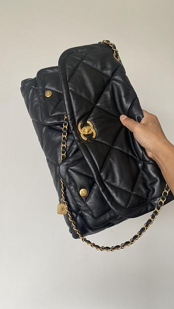Chanel crossbody bag black size 27x45x10CM