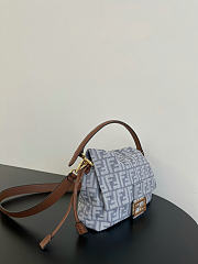 Fendi Mamma Baguette Medium Blue denim-effect FF jacquard bag size 26.5 x 18 x 8.5 cm - 6