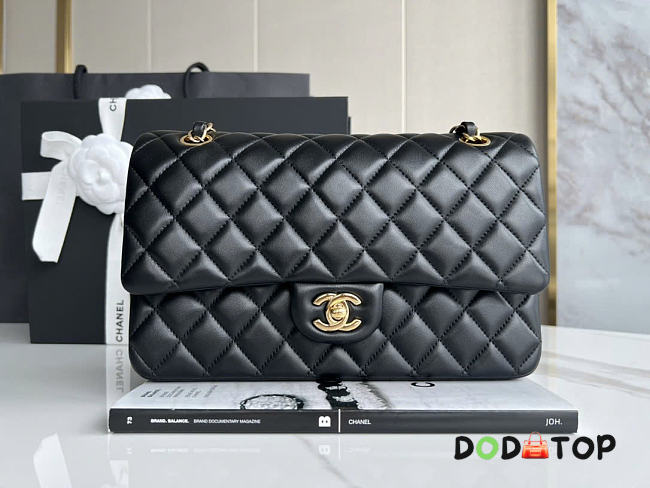 Chanel flap bag lambskin black bag size 25cm - 1