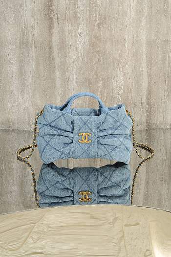 Chanel Bow bag denim size 26x15x5cm