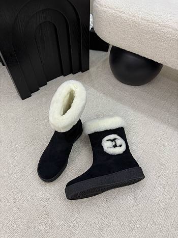 Chanel black Fur boots