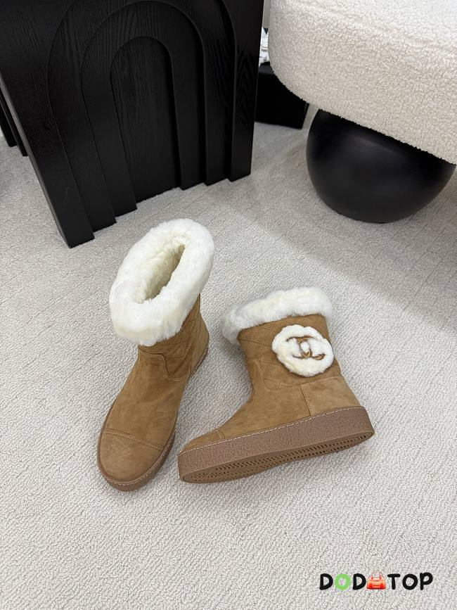 Chanel brown Fur boots - 1