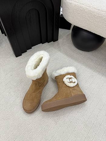 Chanel brown Fur boots