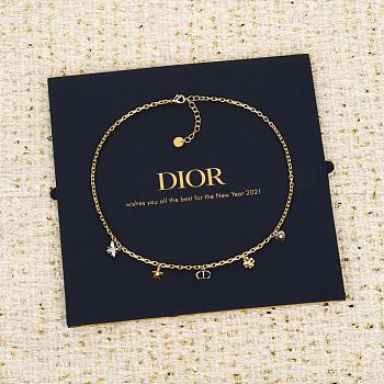 Dior necklace A1