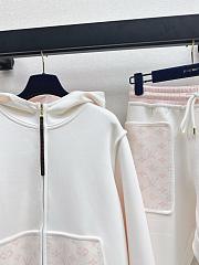 Louis Vuitton a long-sleeve pants set white - 4