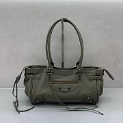 Balenciaga Handbag Underarm Bag size 31×19×9cm  - 2