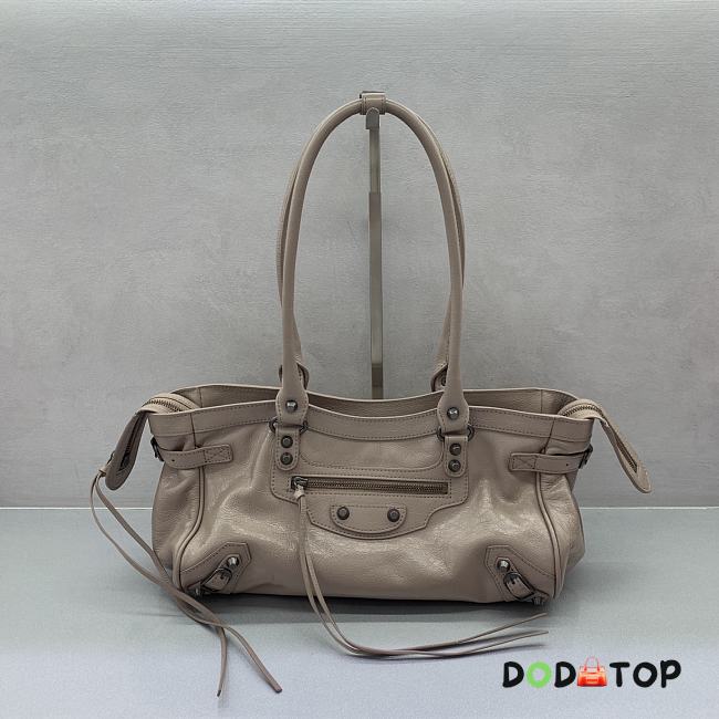 Balenciaga Handbag Underarm Bag beige size 31×19×9cm - 1