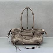 Balenciaga Handbag Underarm Bag beige size 31×19×9cm - 1