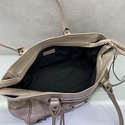 Balenciaga Handbag Underarm Bag beige size 31×19×9cm - 5
