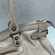 Balenciaga Handbag Underarm Bag beige size 31×19×9cm - 3