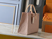 Louis Vuitton Onthego Monogram Reverse bag size 34.0 x 26.0 x 13.0 cm  - 5