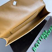 Bottega Veneta Andiamo Clutch brown - 2