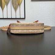 LV Travels With Grace Coddington M15134 bag size 21 x 7 x 30cm - 6
