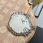 LV Travels With Grace Coddington M15134 bag size 21 x 7 x 30cm - 3