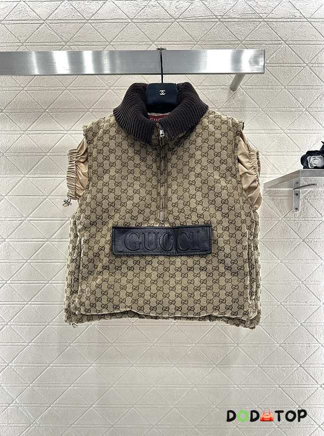 Gucci canvas sleeveless jacket with leather label - 1