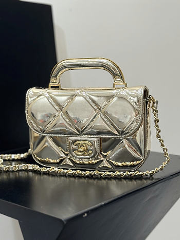 Chanel gold bag mini size 18x4.5x13cm