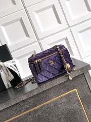 Chanel vanity bag Velvet purple size 9.5x17x8cm - 1