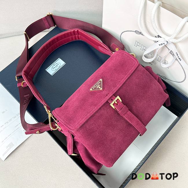 Prada Explore medium Re-Nylon shoulder bag pink with flap size 30x14x10cm - 1