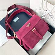 Prada Explore medium Re-Nylon shoulder bag pink with flap size 30x14x10cm - 1