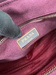 Prada Explore medium Re-Nylon shoulder bag pink with flap size 30x14x10cm - 2
