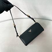 Prada logo black bag size 22x9x7.5cm - 2