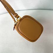 Prada logo brown bag size 22x9x7.5cm - 3