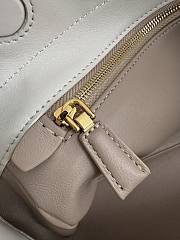 Prada handbag white size 16×11×32cm - 3