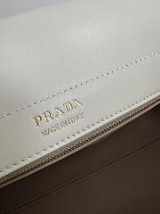 Prada handbag white size 16×11×32cm - 2