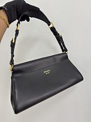 Prada handbag black size 16×11×32cm - 1