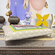 Louis Vuitton Carry It  Travels With Grace Coddington bag size 37x2x37cm - 5