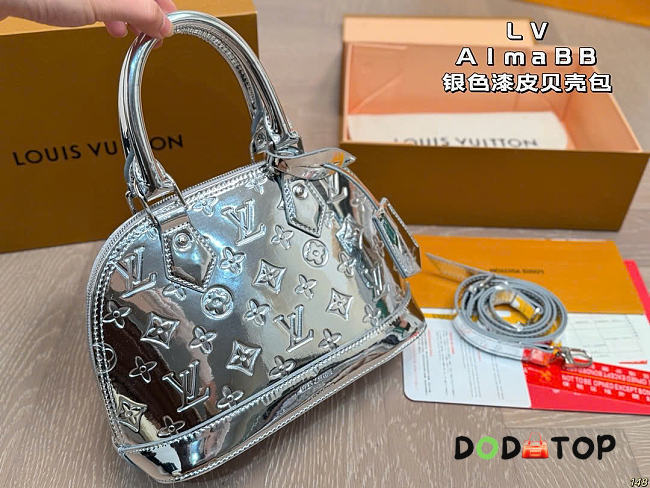 LV Ski Alma BB M26335 size 23.5 x 17.5 x 11.5 cm  - 1