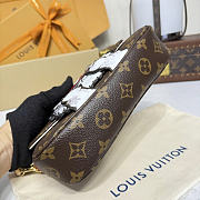 Louis Vuitton Travels With Grace Coddington Wallet On Chain Ivy size 23.5 x 12 x 4.3 cm - 6