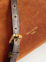 Louis Vuitton M15072 Side Trunk MM bag size 23.5 x 16 x 8.5 cm  - 2