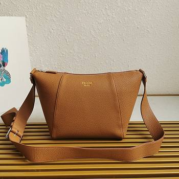 Prada crossbody bag brown size 22x22x12 cm