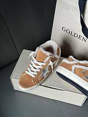 Golden Goose Women's Natural Super Star sneaker - 6
