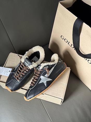 Golden Goose Women's Natural Super Star sneaker - 01